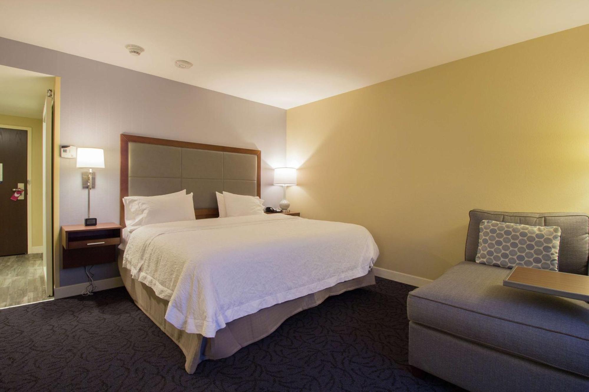 Hampton Inn & Suites Cazenovia, Ny Exterior photo